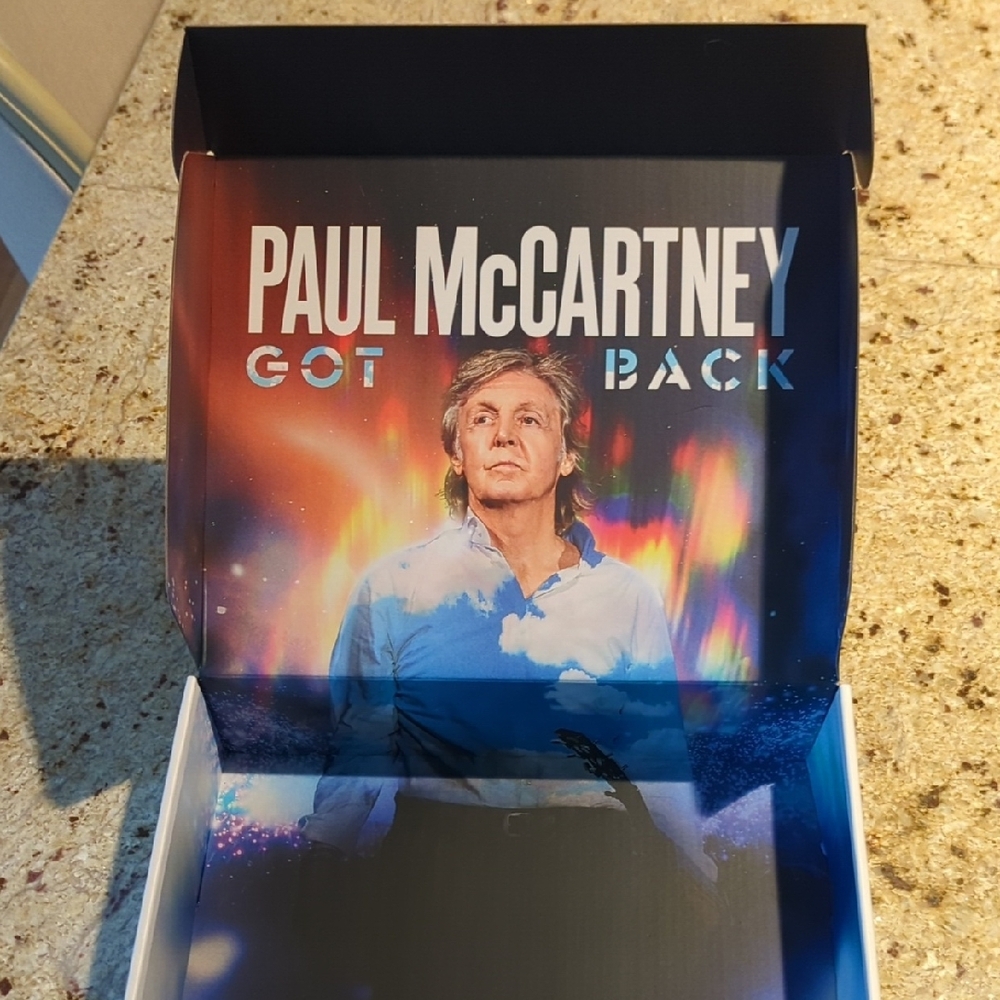 Paul McCartney Got Back Watch - Black and Blue - Picture 6 of 6